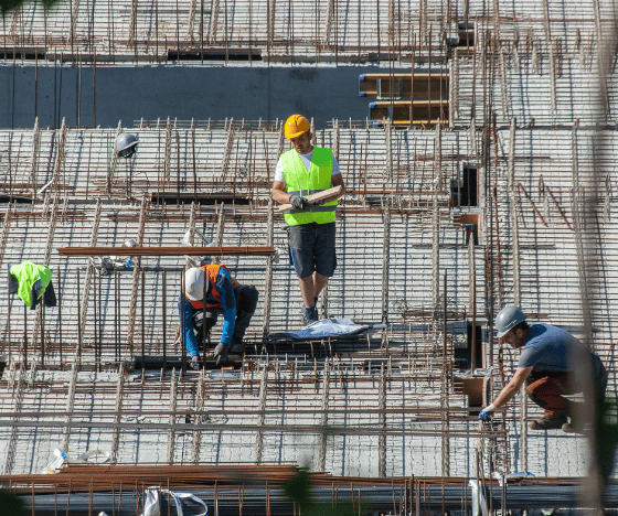 المقاولات العامة والإنشاءات